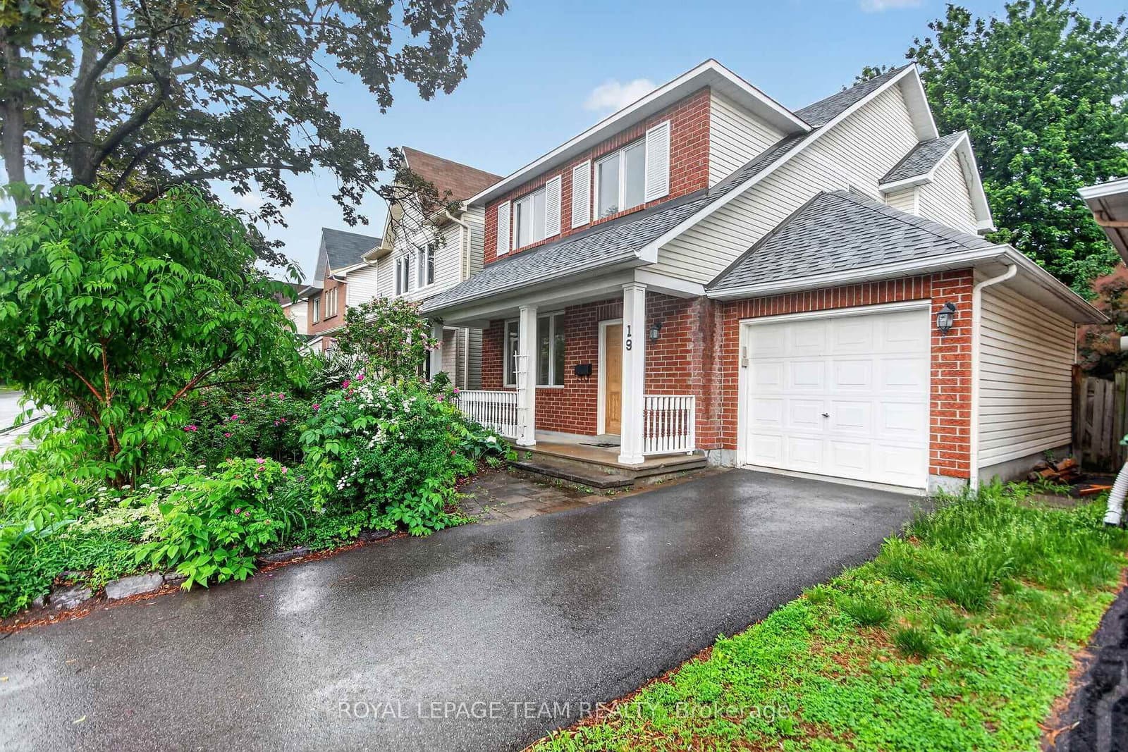 Windhurst Drive - 19 Windhurst Drive, Ottawa, ON