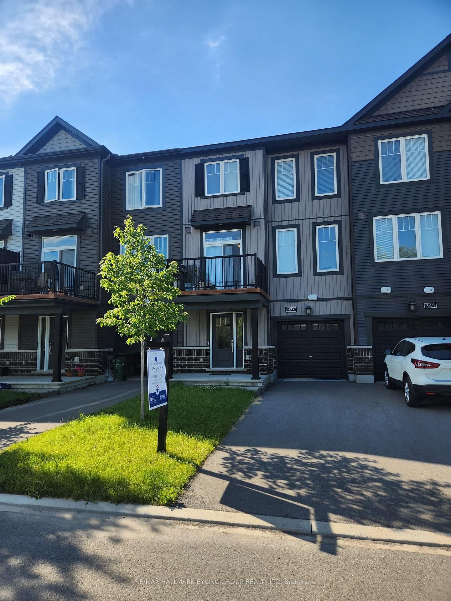 923 Lixnaw Court, Ottawa, ON — photo 2