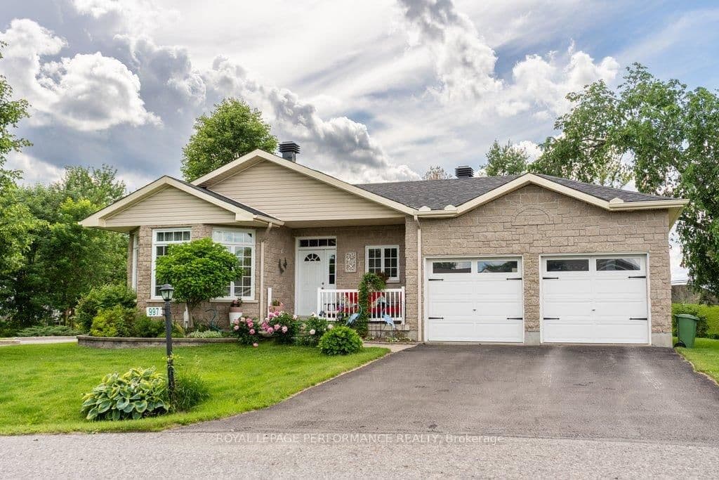997 Ada Barrington Private, Ottawa, ON — photo 2