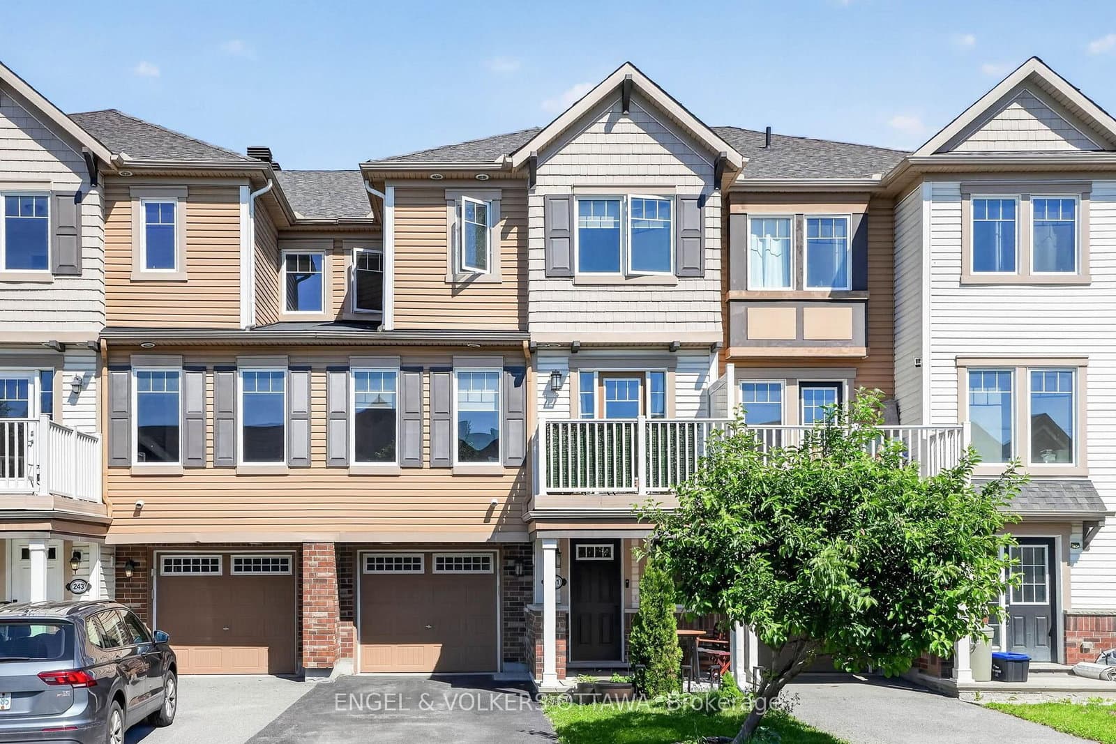 241 Par-La-Ville Circle, Ottawa, ON