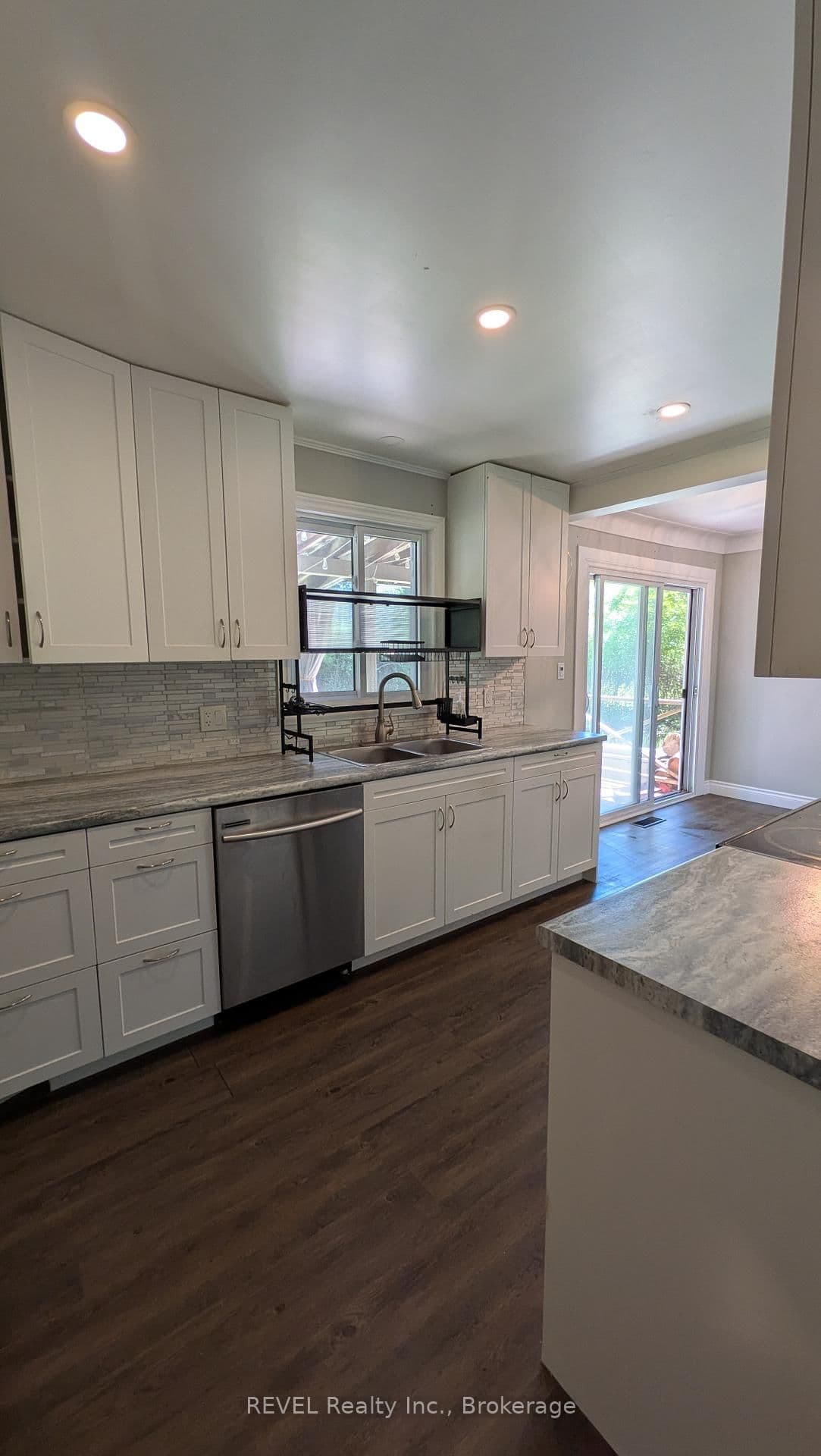 Main Floor - 3204 Saint Paul Avenue, Niagara Falls, ON