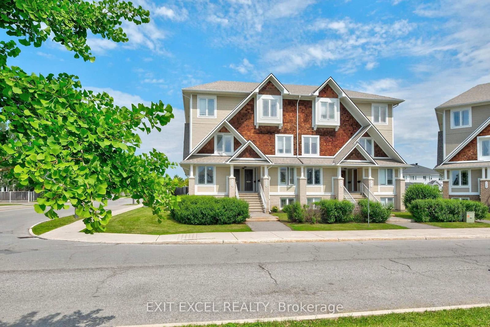 1 - 532 Lakeridge Drive, Ottawa, ON