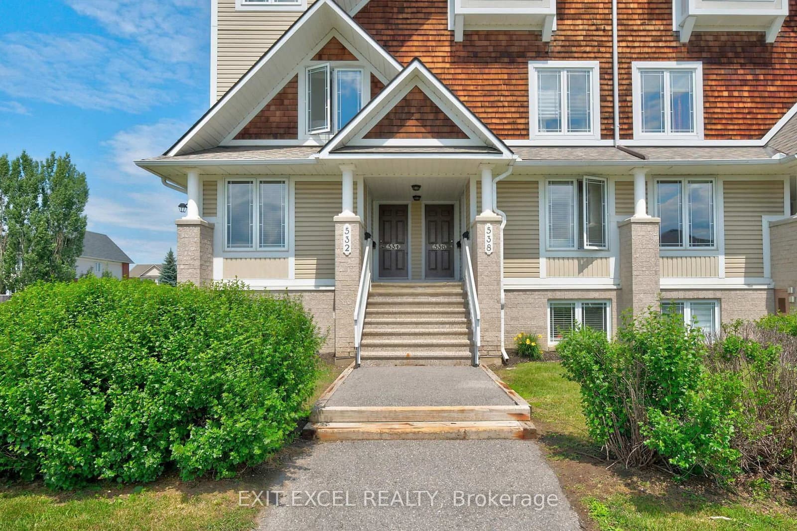 1 - 532 Lakeridge Drive, Ottawa, ON — photo 2