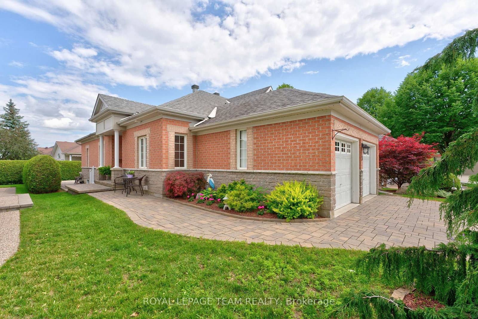 3 Goldora Private, Kanata, ON