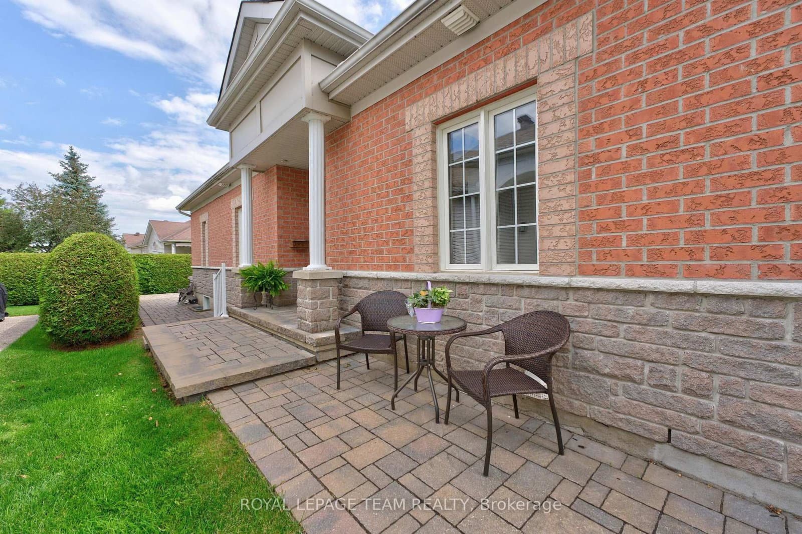 3 Goldora Private, Kanata, ON — photo 3