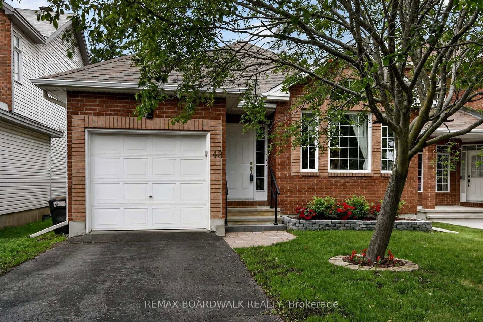 48 Maricona Way, Ottawa, ON — photo 2