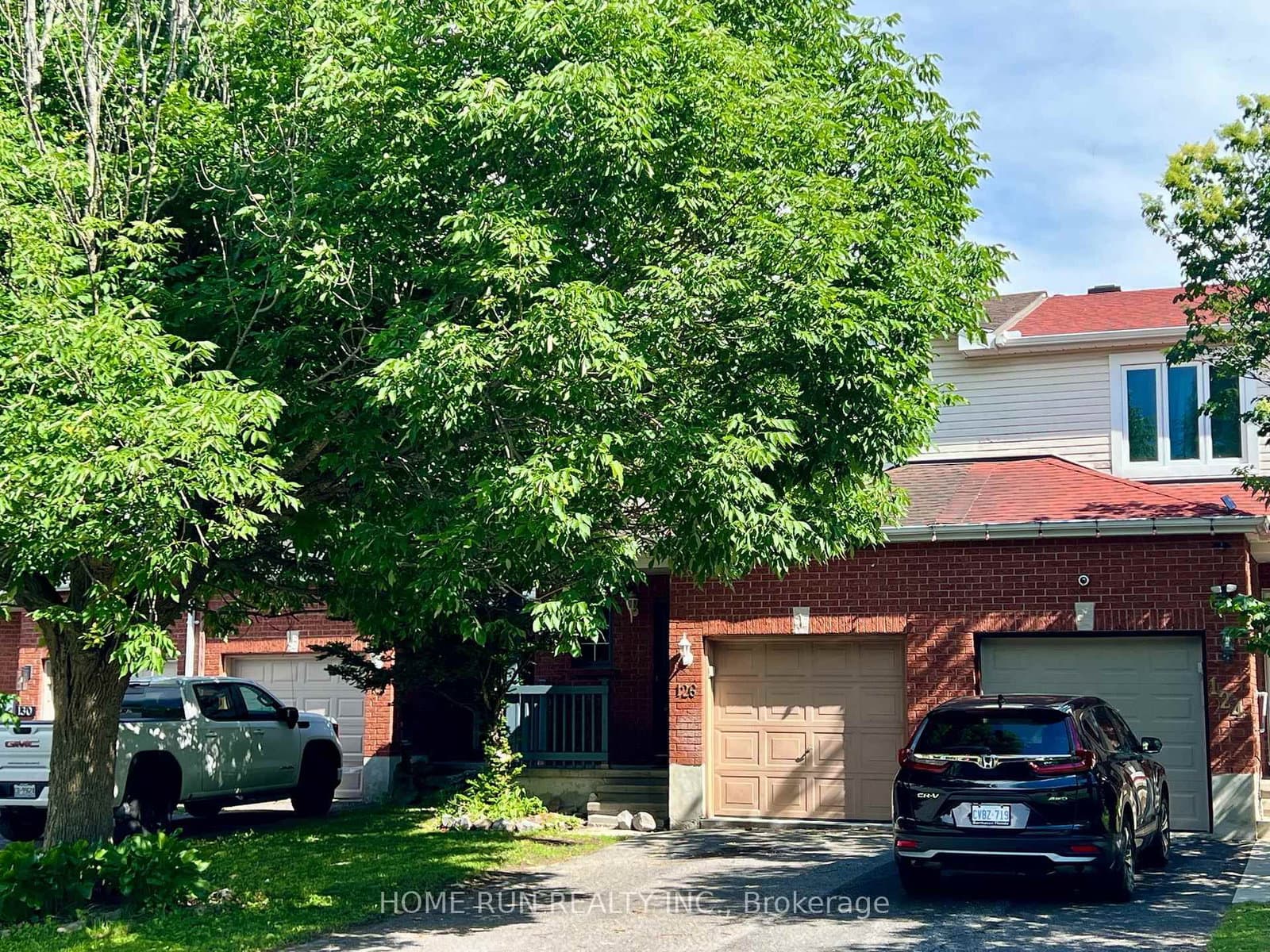 126 Daventry Crescent, Ottawa, ON