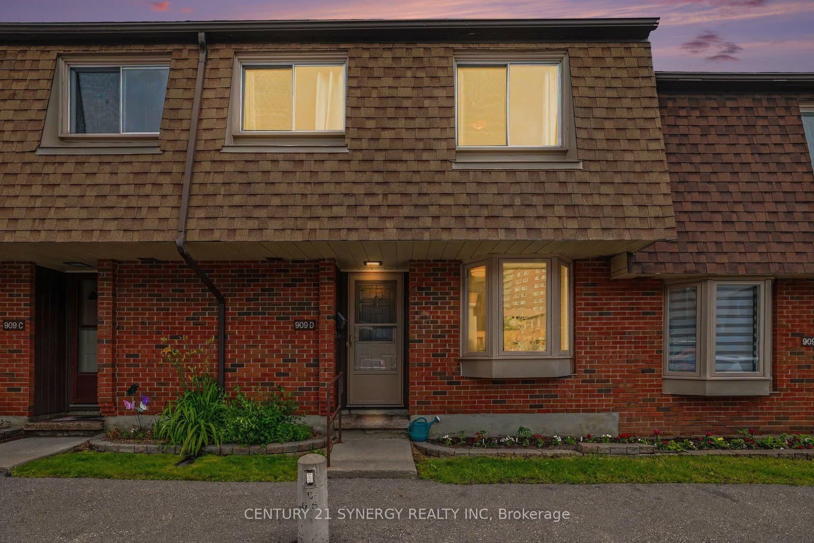 909D Elmsmere Road, Ottawa, ON — photo 3