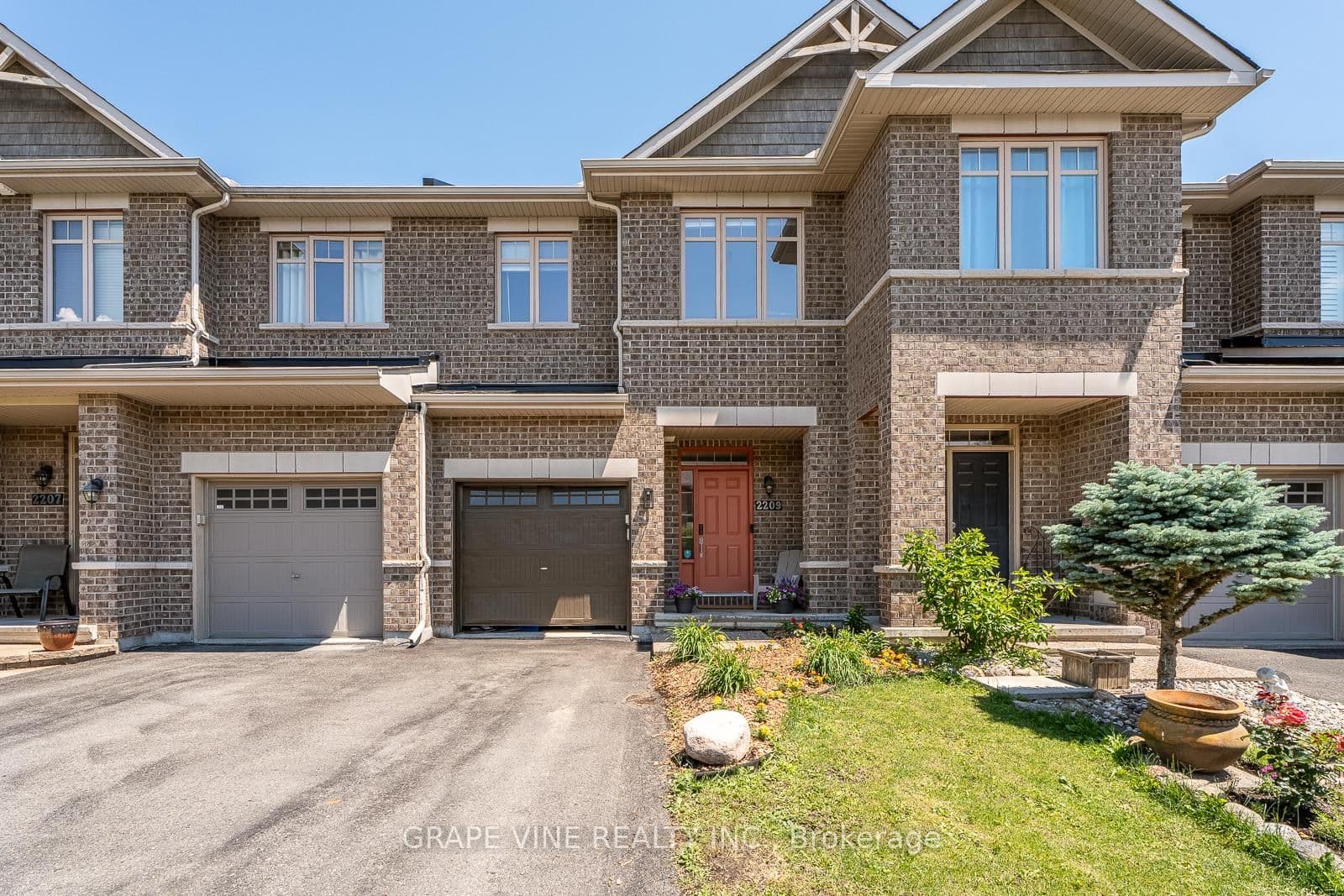 2209 Angelica Avenue, Orleans, ON