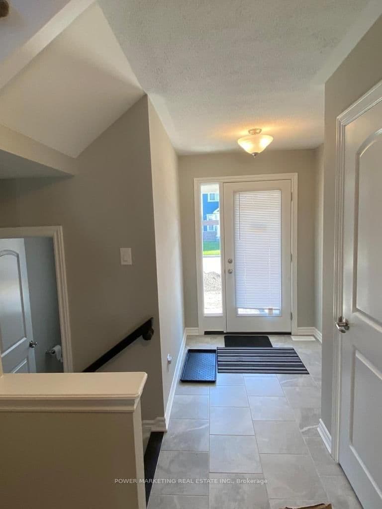 507 NORDMANN FIR Court, Ottawa, ON — photo 2