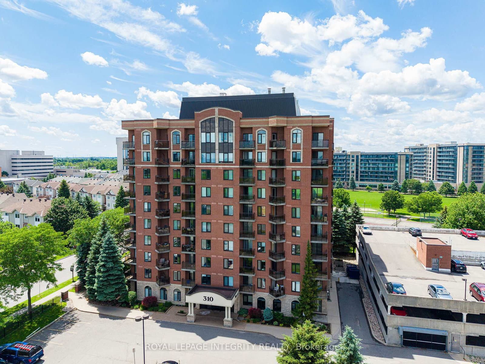 6Q - 310 Central Park Drive, Ottawa, ON — photo 2