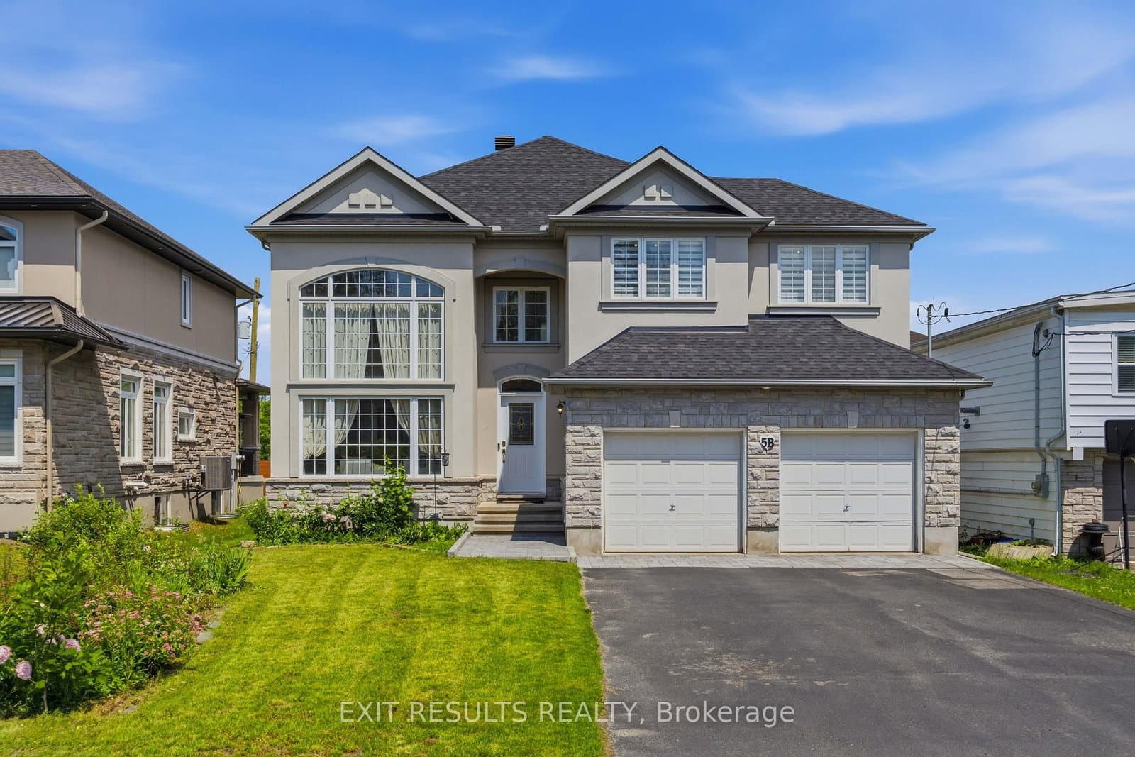5B KEMP Drive, Ottawa, ON
