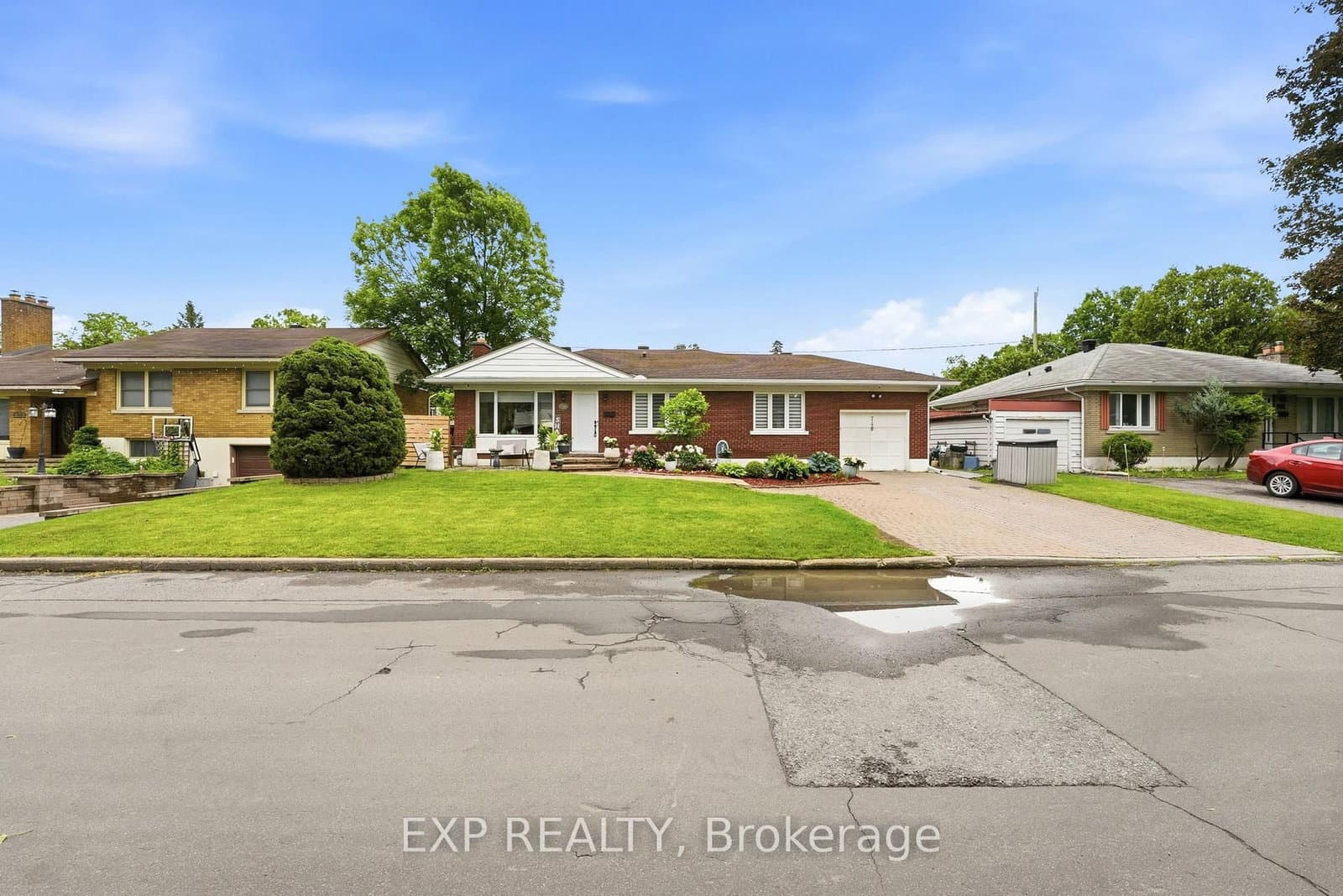 748 WESTON Drive, Ottawa, ON — photo 3