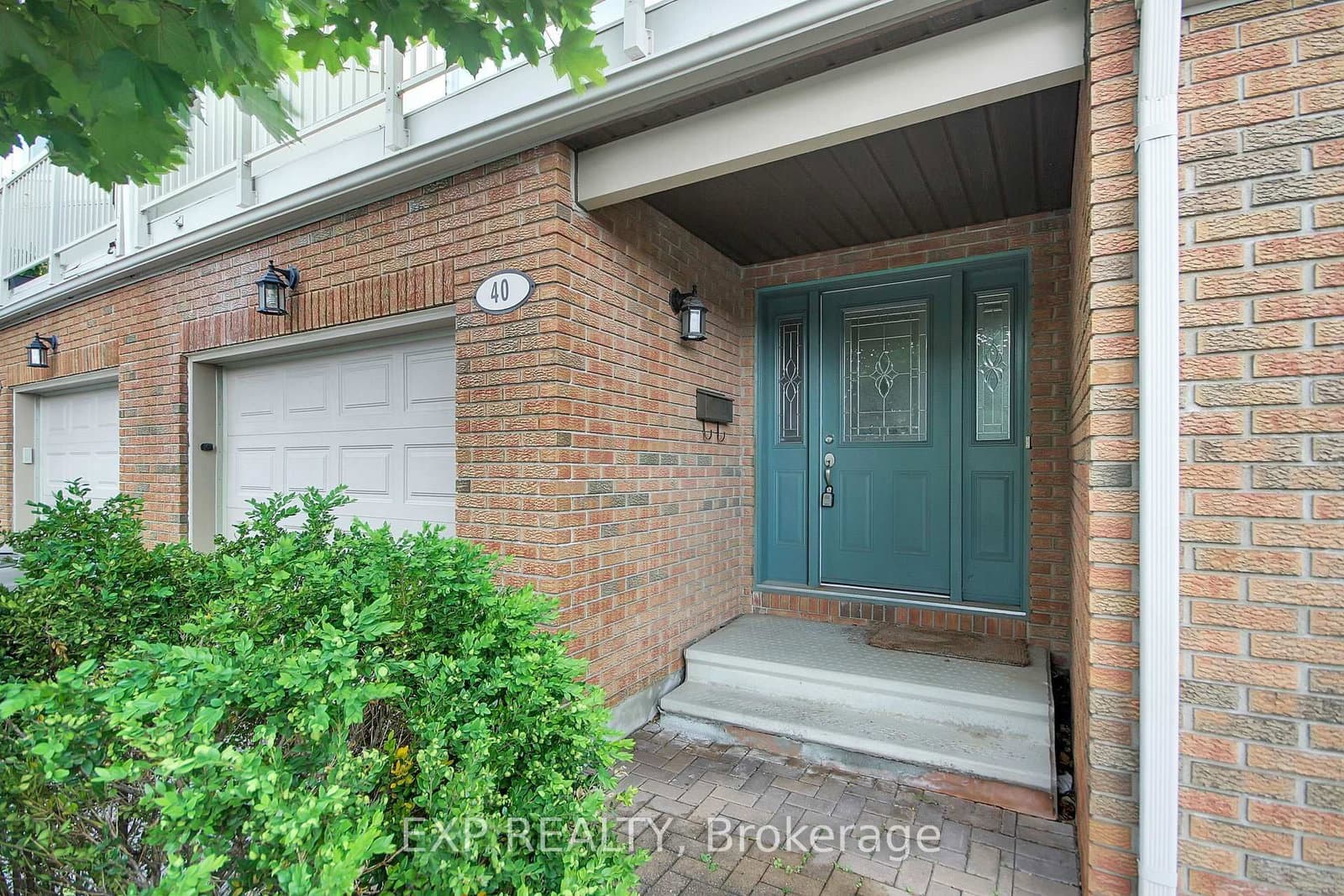20 - 40 Huntview Private, Ottawa, ON — photo 2