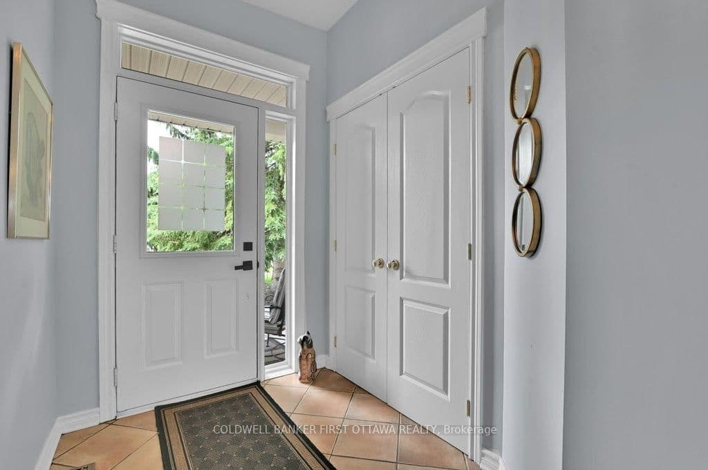 131 Hearst Way, Ottawa, ON — photo 3