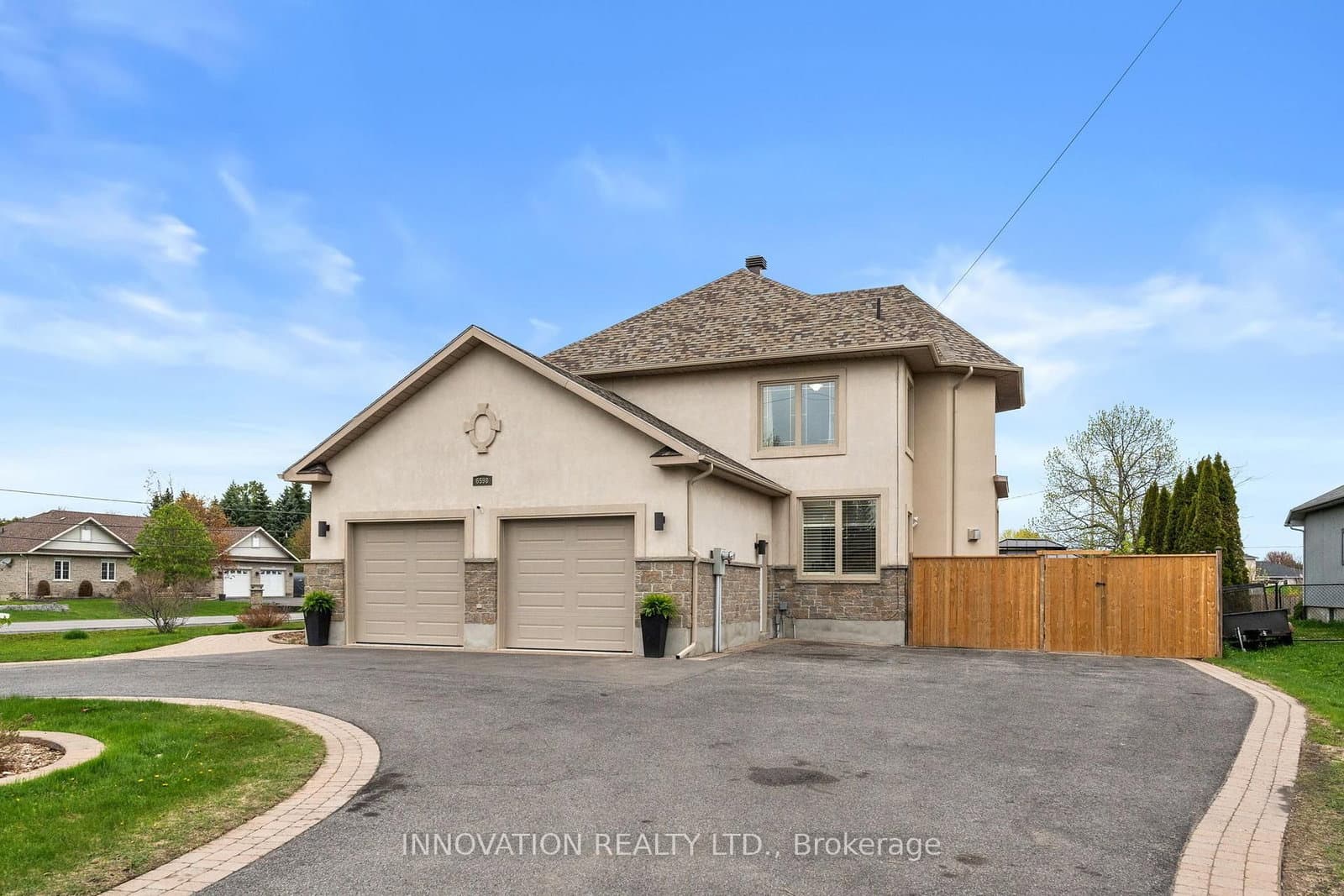 6598 Courtland Grove Crescent, Greely, ON — photo 3