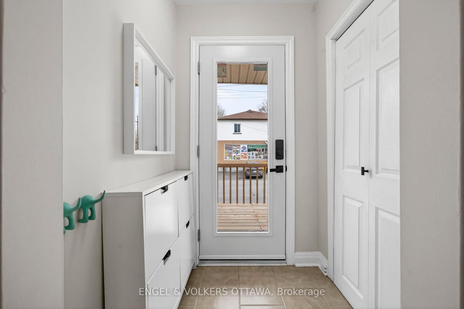 344 Richelieu Avenue, Ottawa, ON — photo 2
