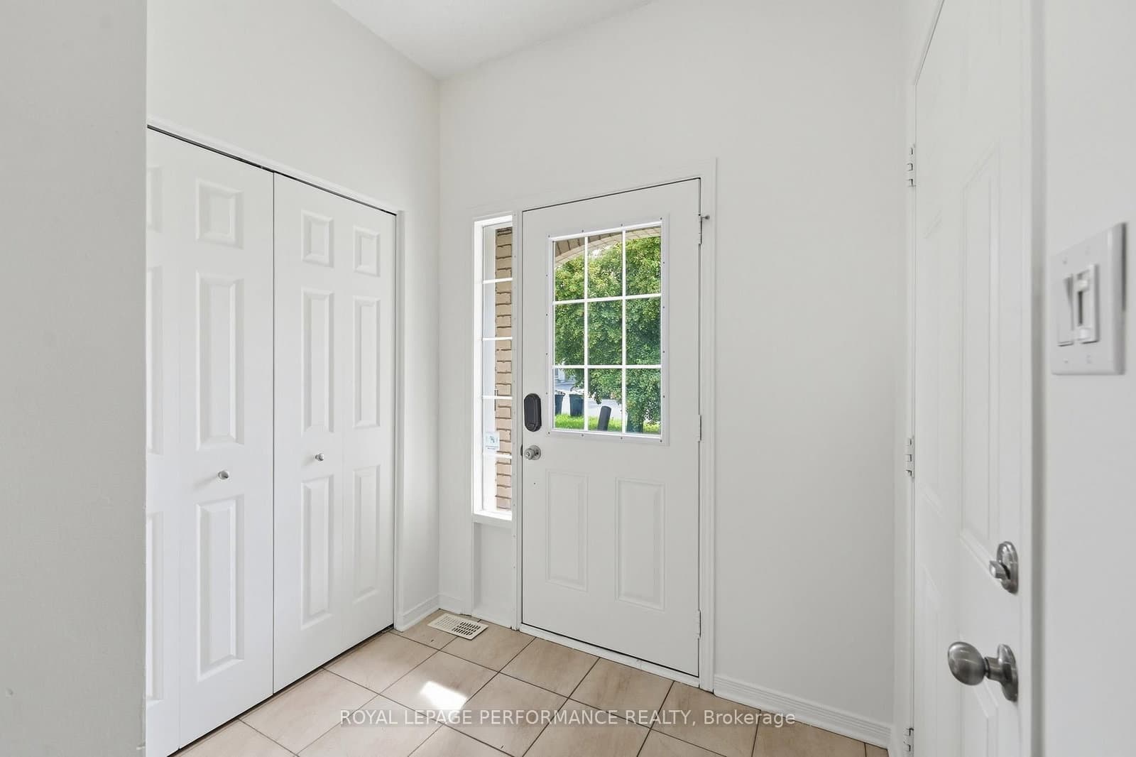 277 Rolling Meadow Crescent, Ottawa, ON — photo 3