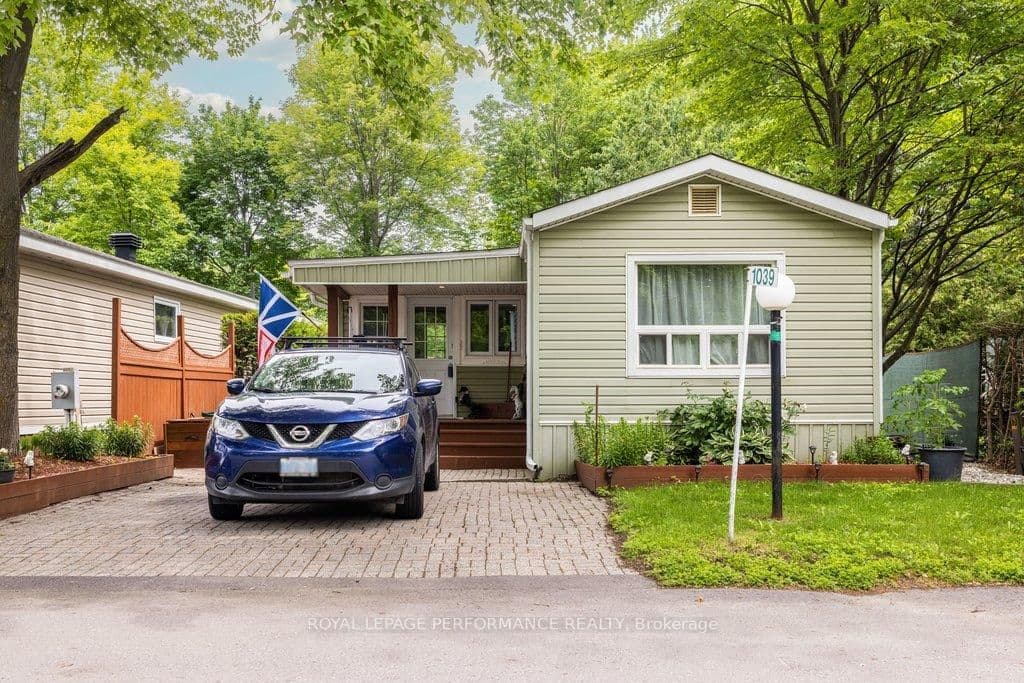 1039 Vista Barrett Private, Greely, ON