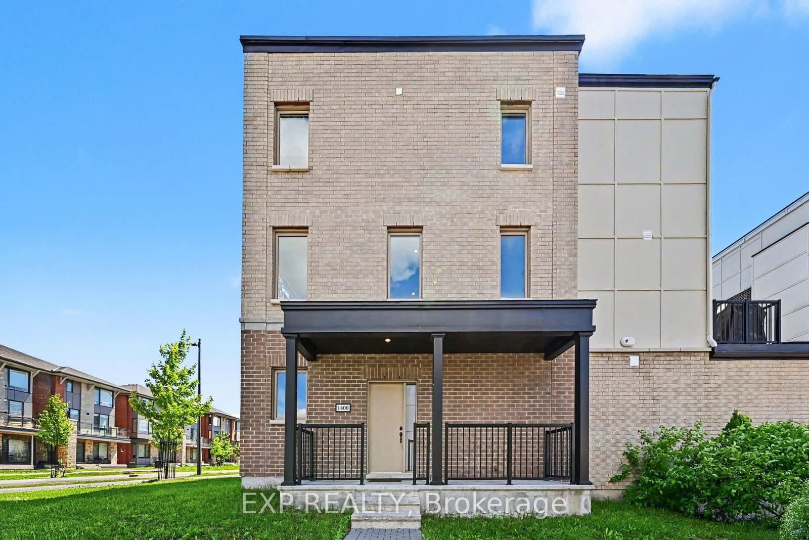1400 Hemlock Road, Ottawa, ON