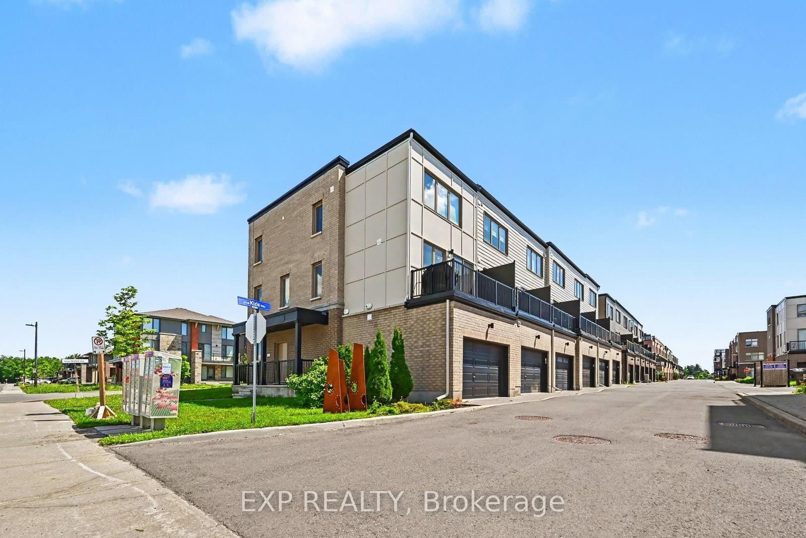 1400 Hemlock Road, Ottawa, ON — photo 3