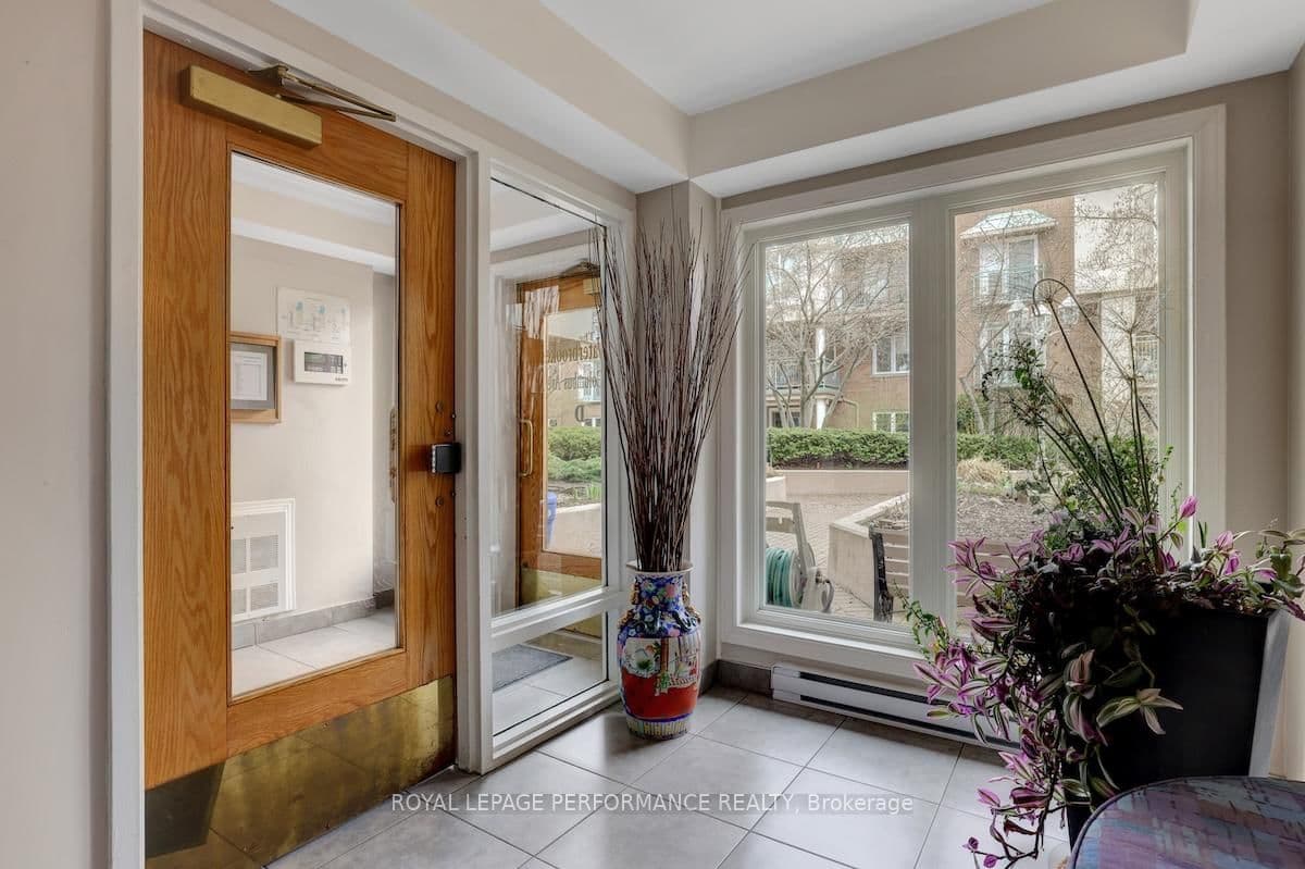 401D - 1 Columbus Avenue, Ottawa, ON — photo 2