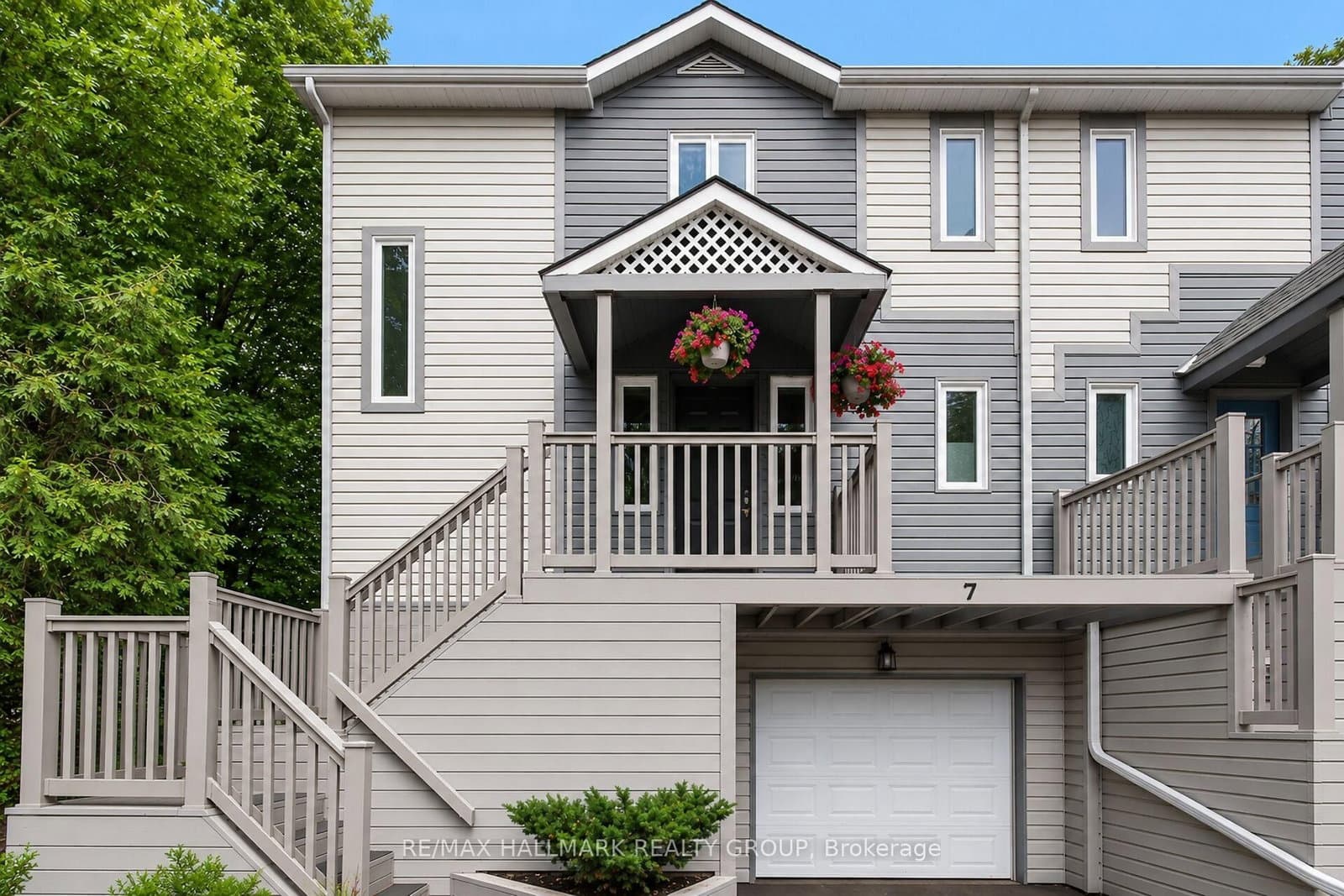 7 - 817 High Street, Ottawa, ON