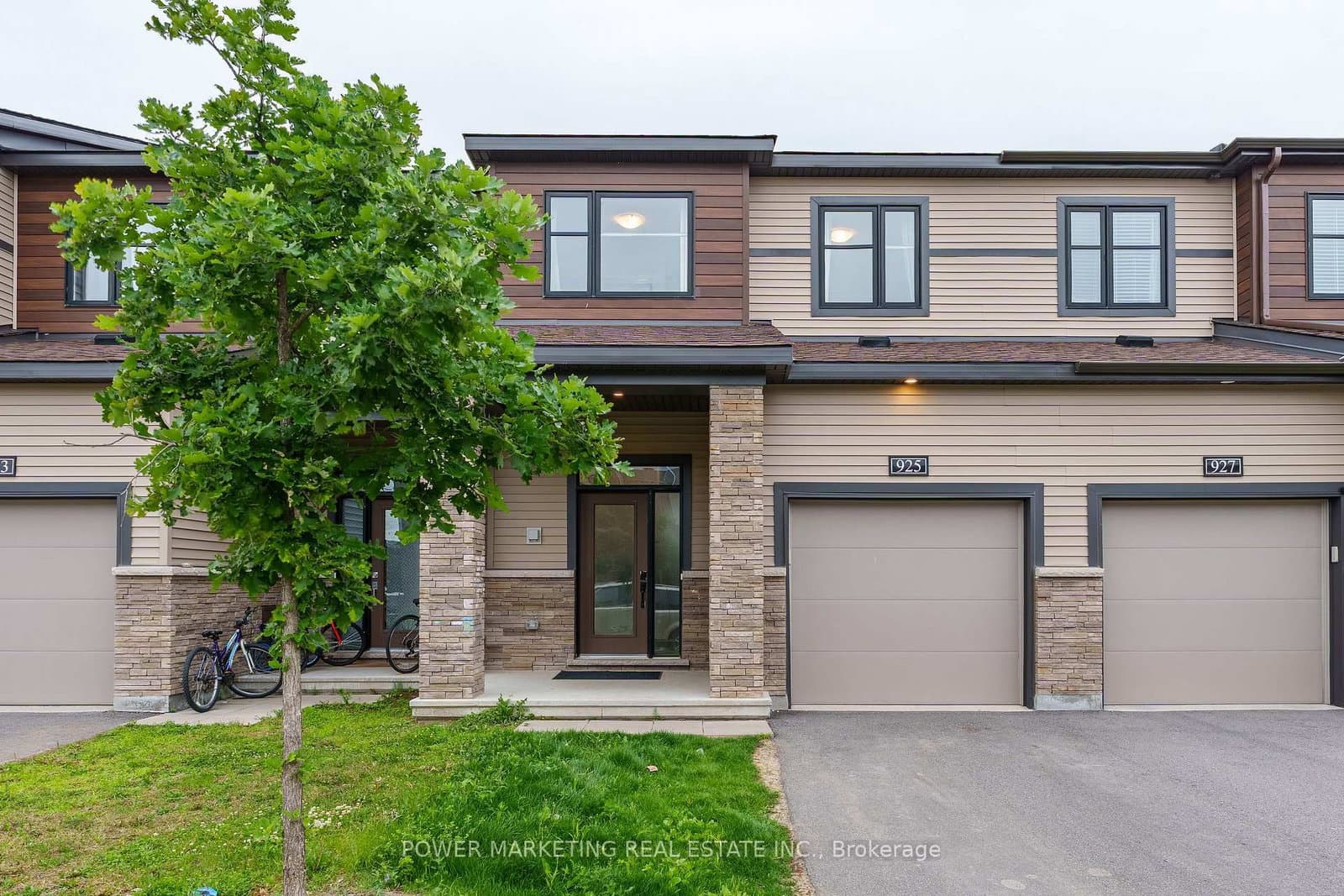 925 Athenry Court, Ottawa, ON