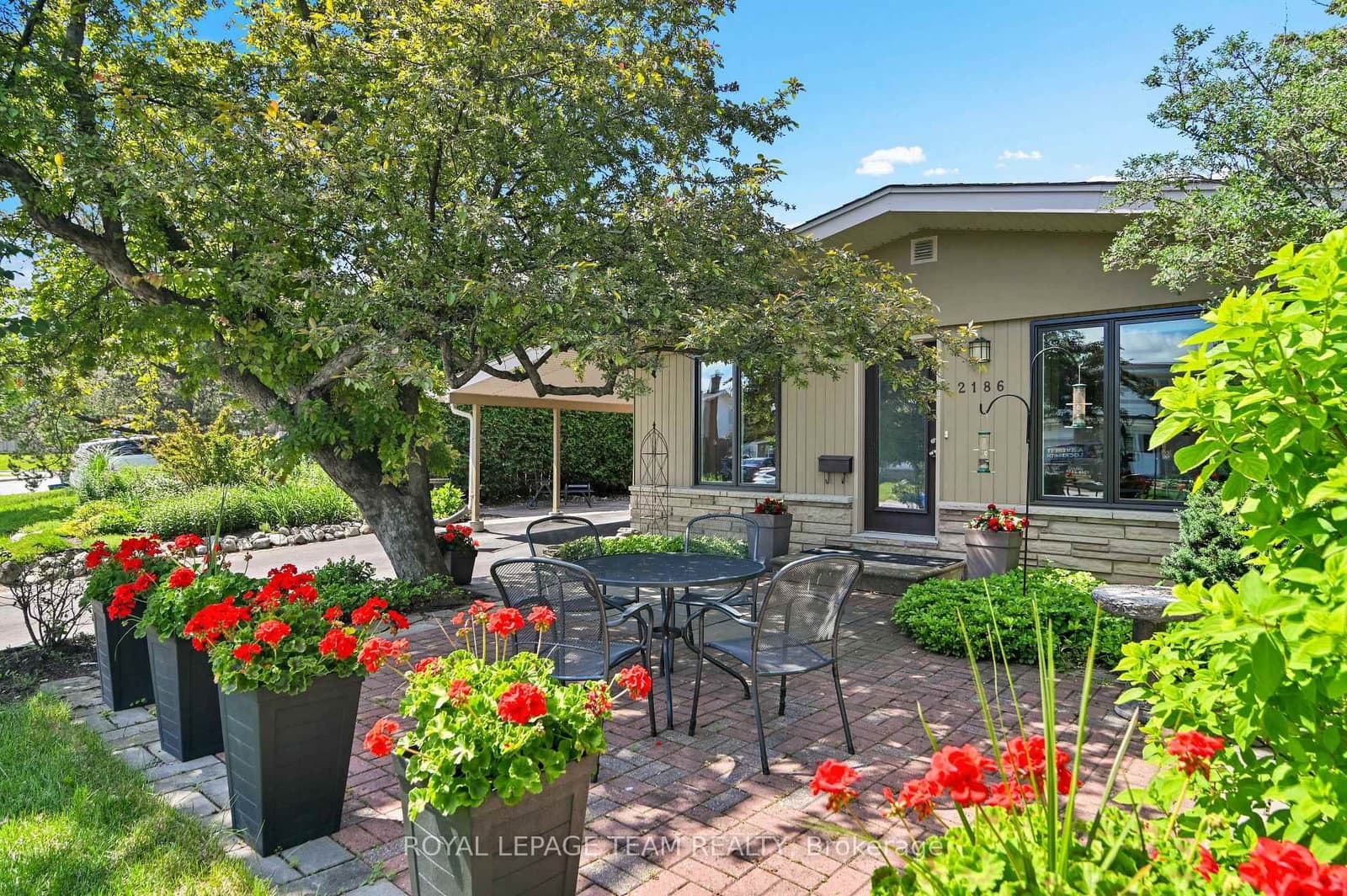 2186 Valley Drive, Ottawa, ON