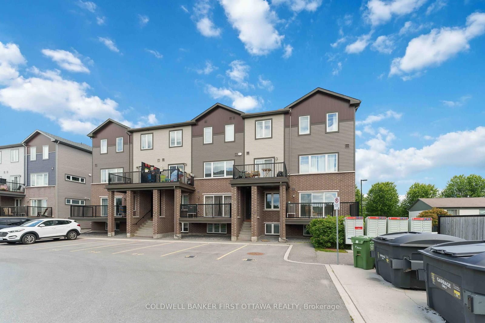 16 - 415A Eldorado Private, Ottawa, ON — photo 2