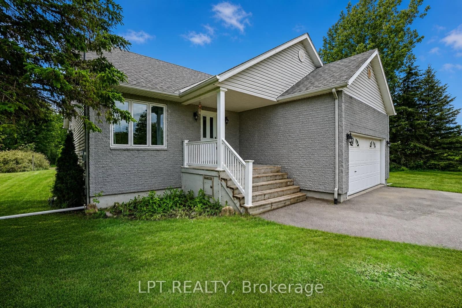 3898 Etienne Road, Sarsfield, ON — photo 2