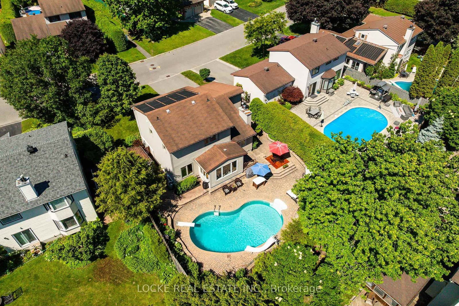 1821 Woodhaven Heights, Orleans, ON — photo 3