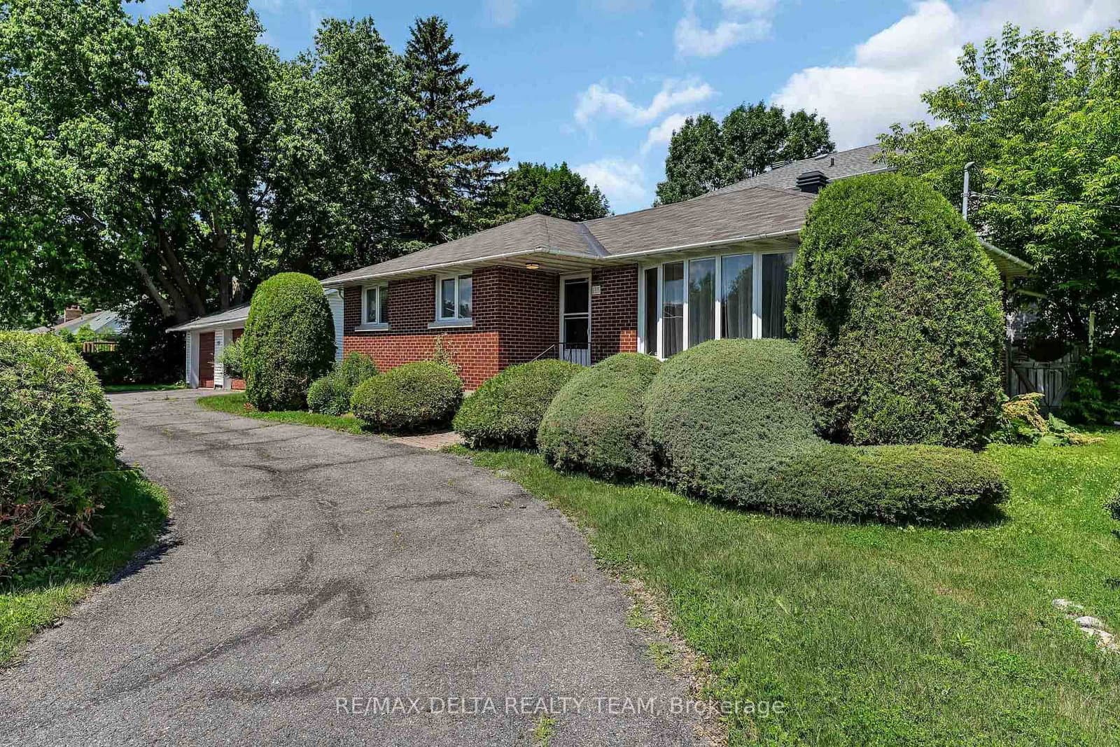 115 Meadowlands Drive, Ottawa, ON — photo 3