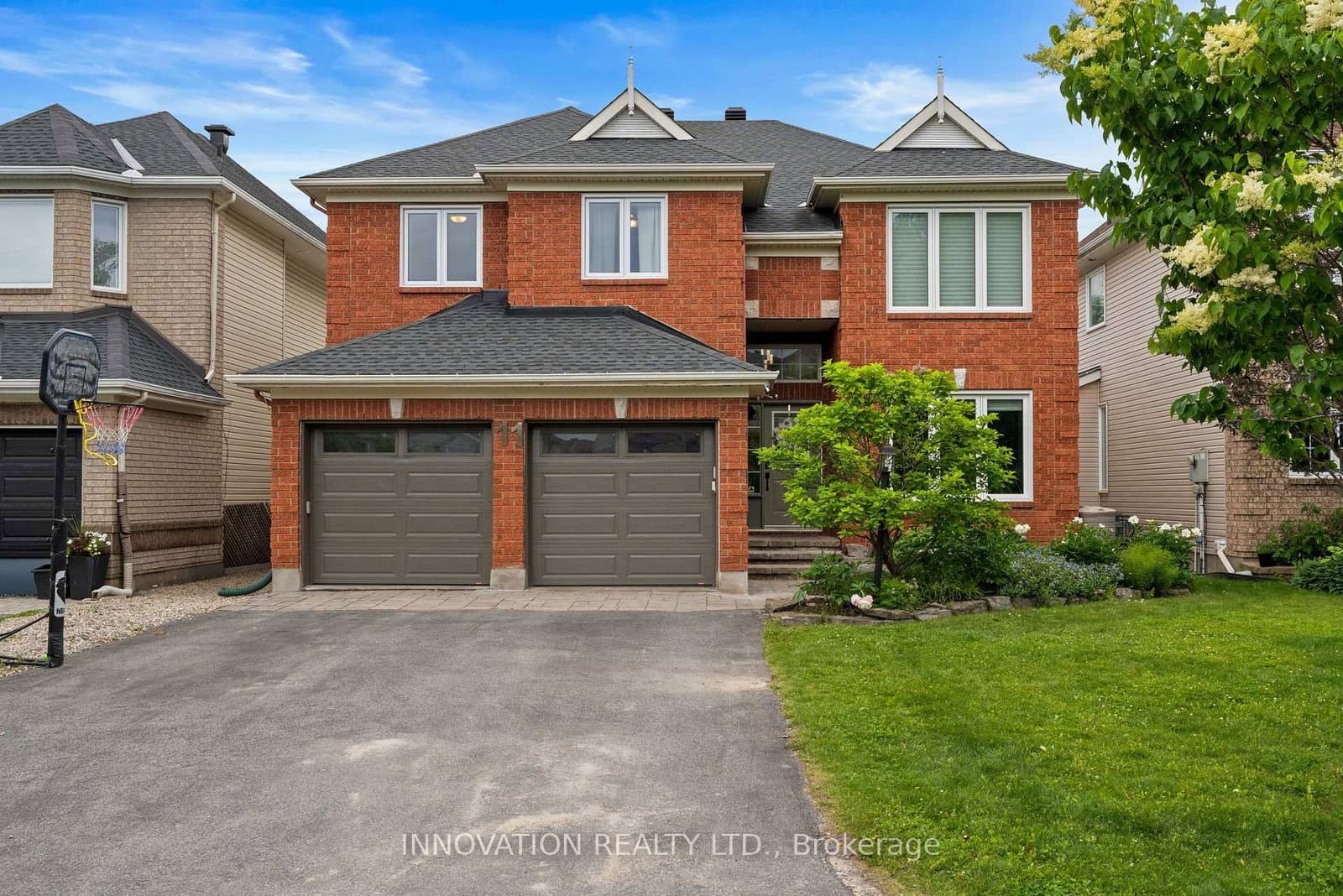 11 Bracewood Way, Ottawa, ON