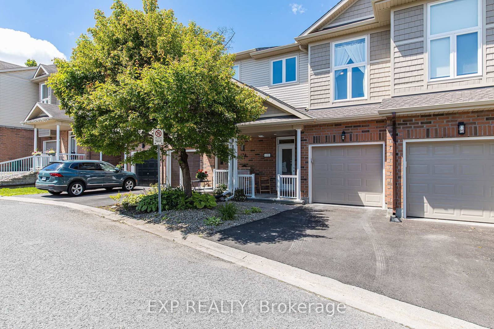 172 Parkrose Private, Ottawa, ON — photo 2
