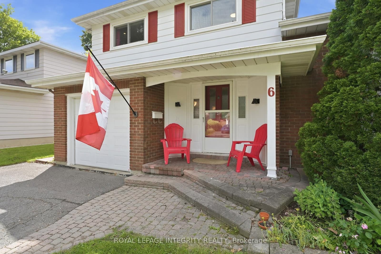 6 Woodview Crescent, Ottawa, ON — photo 2
