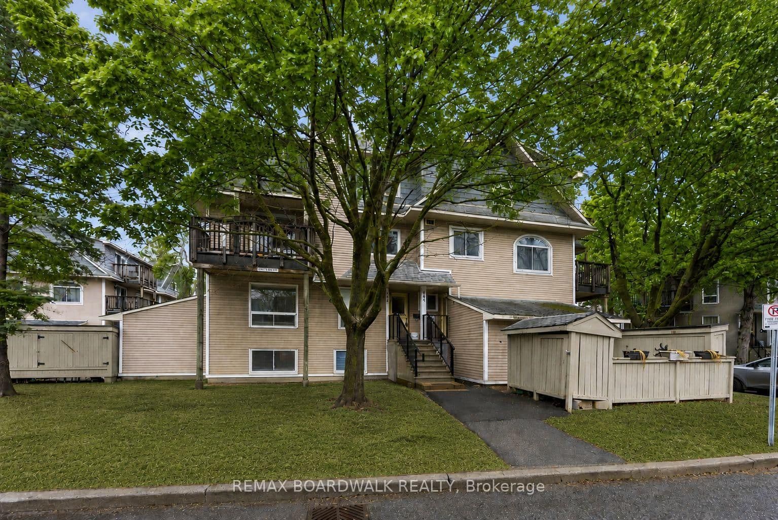 614 Tanguay Court, Ottawa, ON — photo 2
