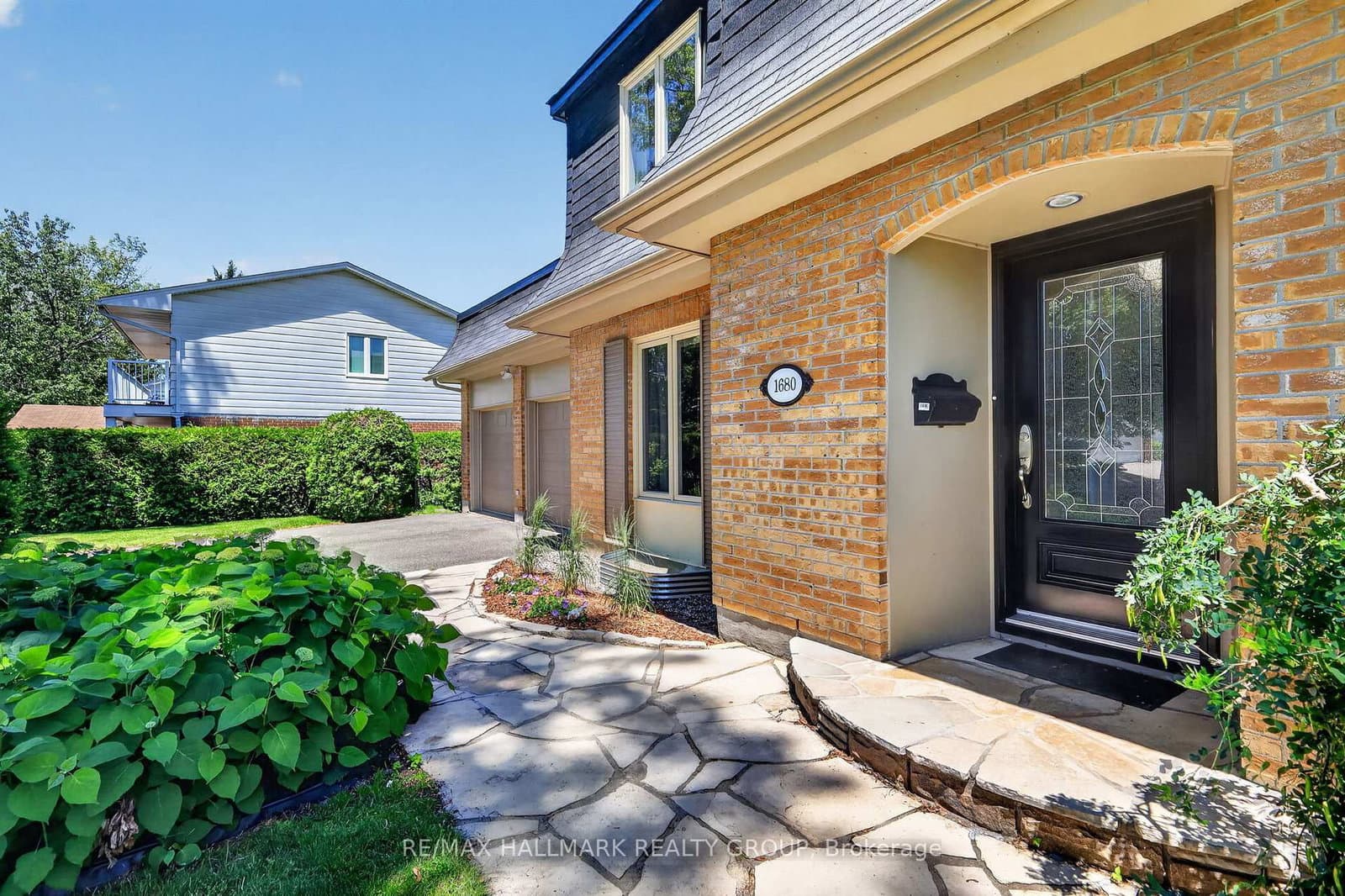 1680 Rhodes Court, Ottawa, ON — photo 2