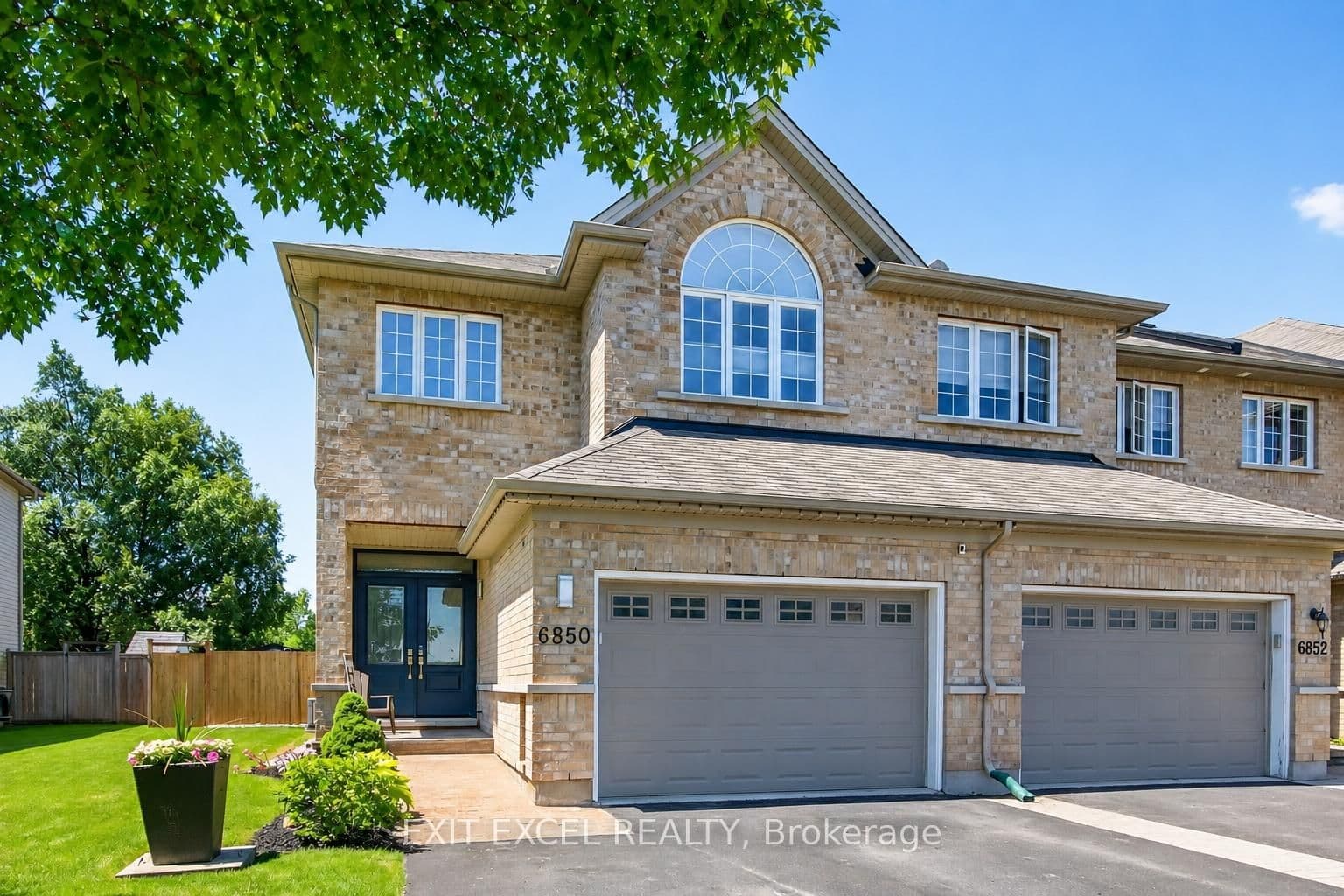 6850 Breanna Cardill Street, Greely, ON