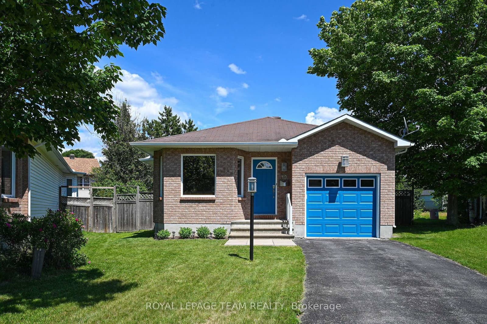 13 Candow Crescent, Ottawa, ON