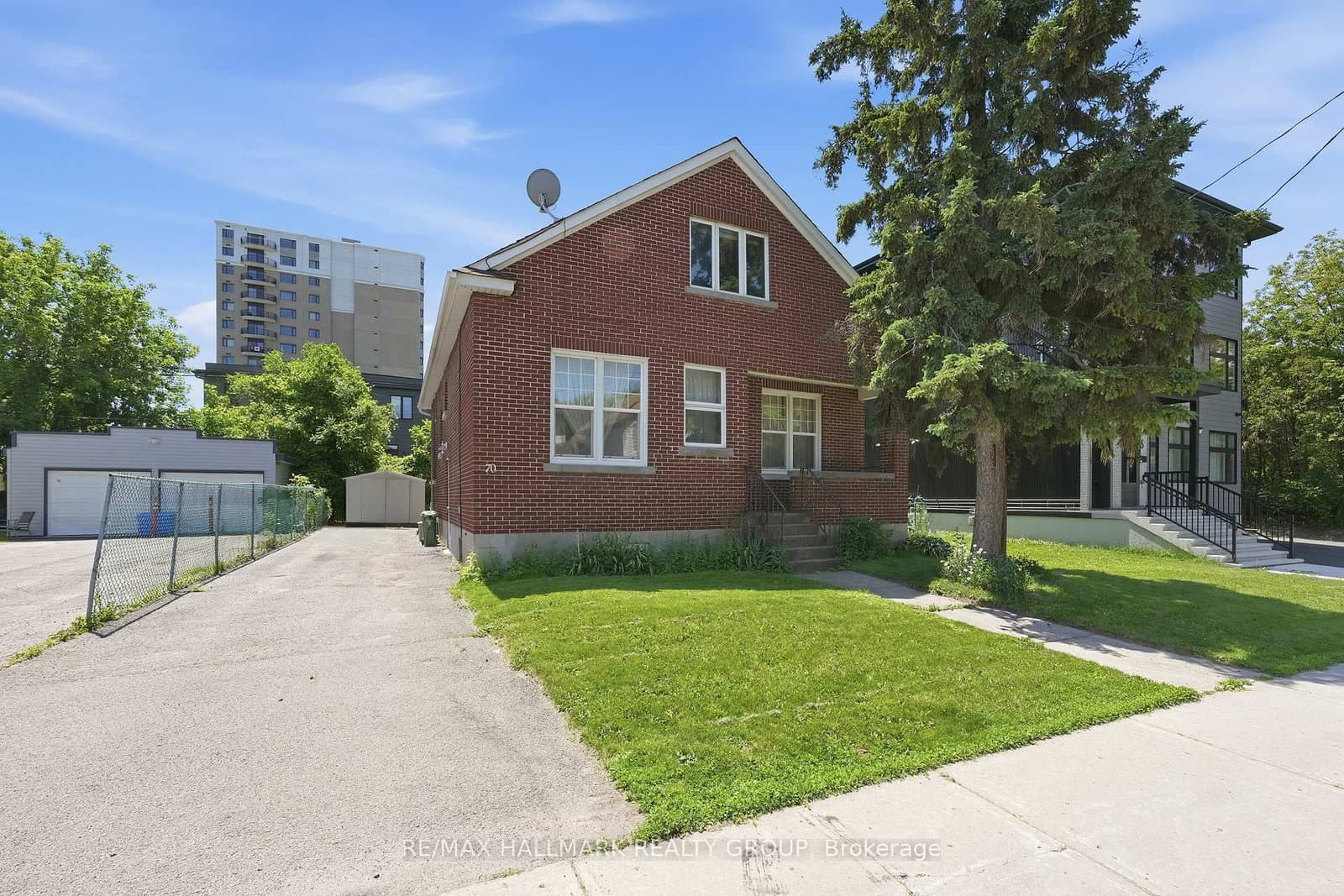 70 Queen Mary Street, Ottawa, ON — photo 2