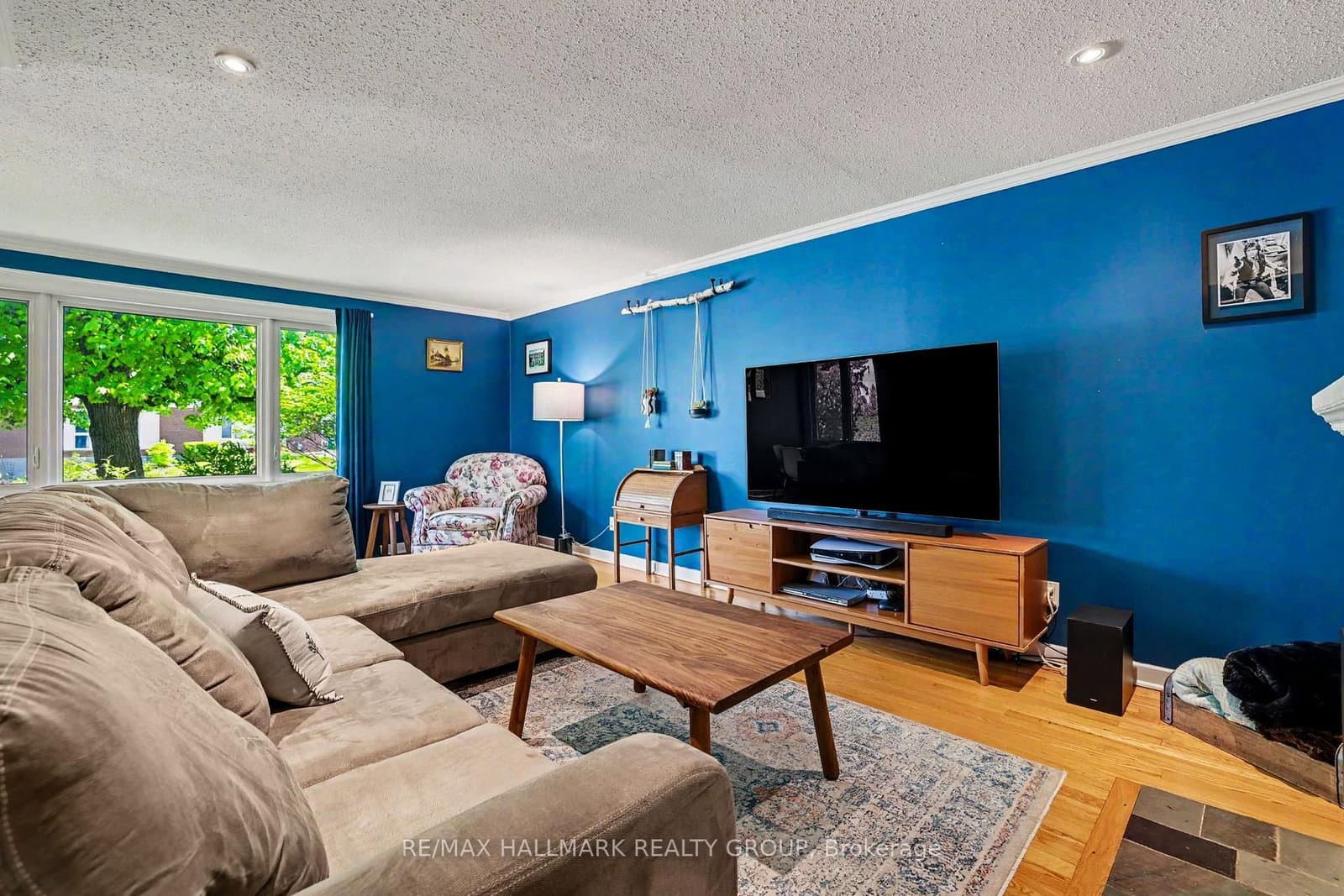 33 Newbury Avenue, Ottawa, ON — photo 2
