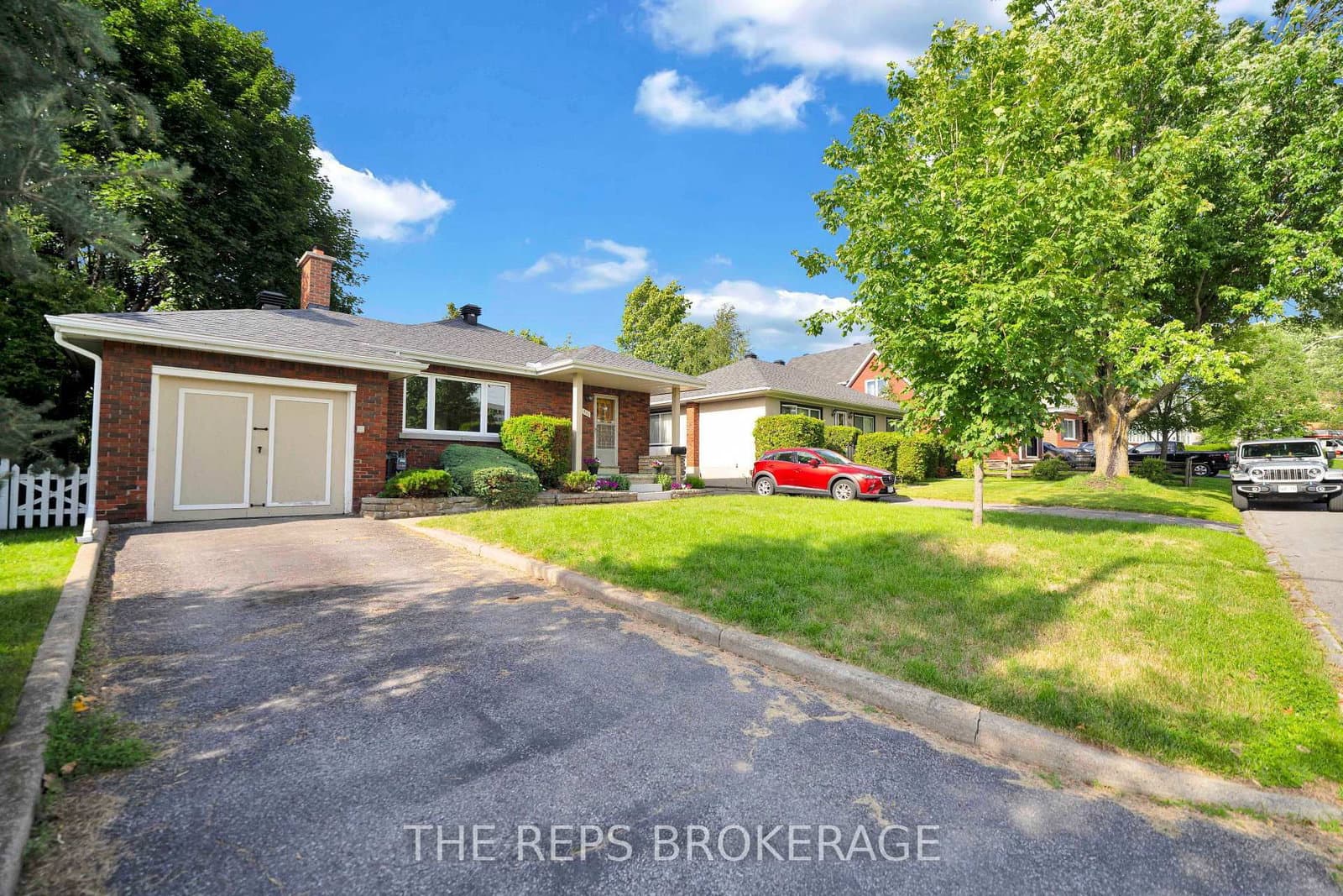 301 Knox Crescent, Ottawa, ON — photo 3