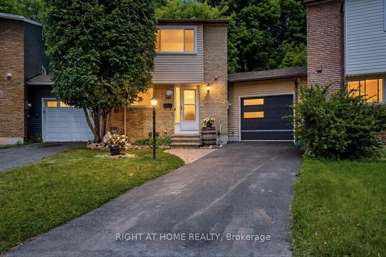 30 Berkshire Way, Barrhaven, ON — photo 2