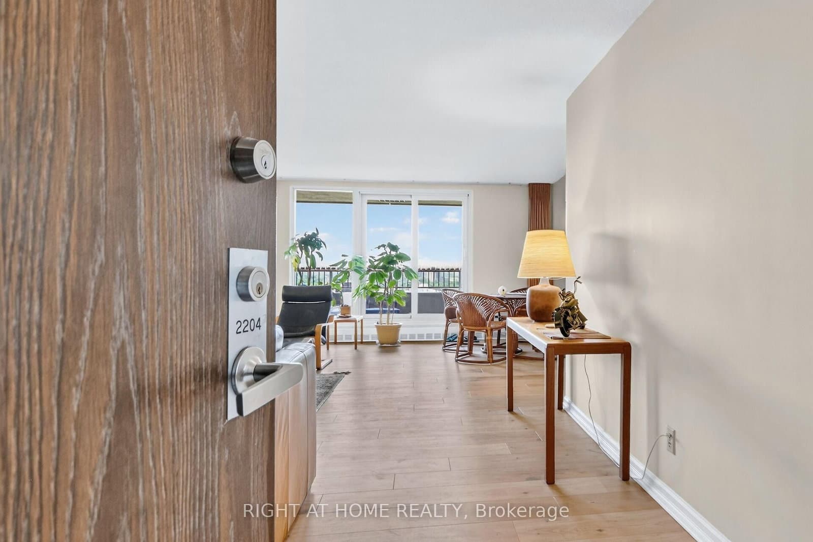 2204 - 1785 Frobisher Lane, Ottawa, ON — photo 3