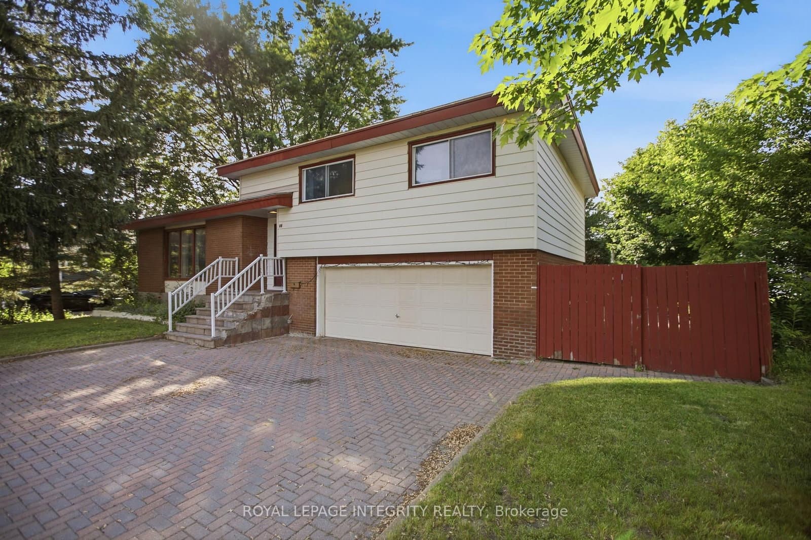 45 Rossland Avenue, Ottawa, ON — photo 2