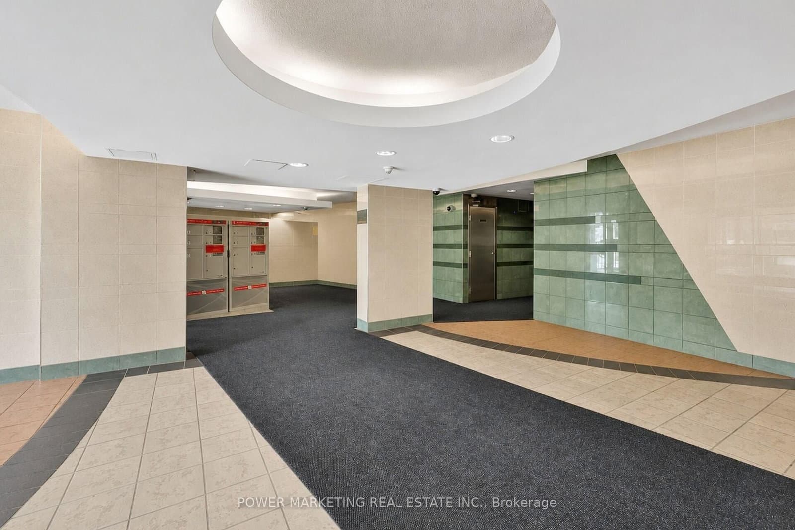 810 - 2020 JASMINE Crescent, Ottawa, ON — photo 3