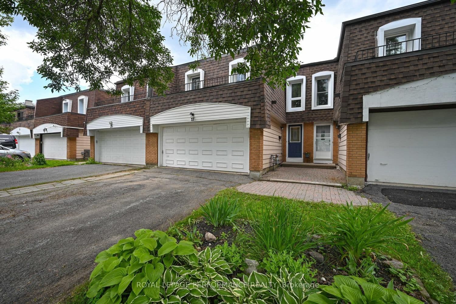 37 Oberon Street, Ottawa, ON — photo 2