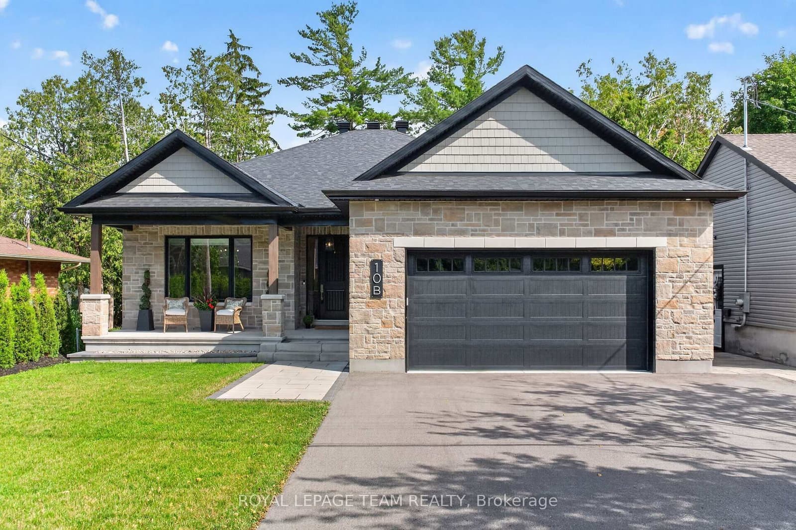 10 B Brigade Avenue, Ottawa, ON