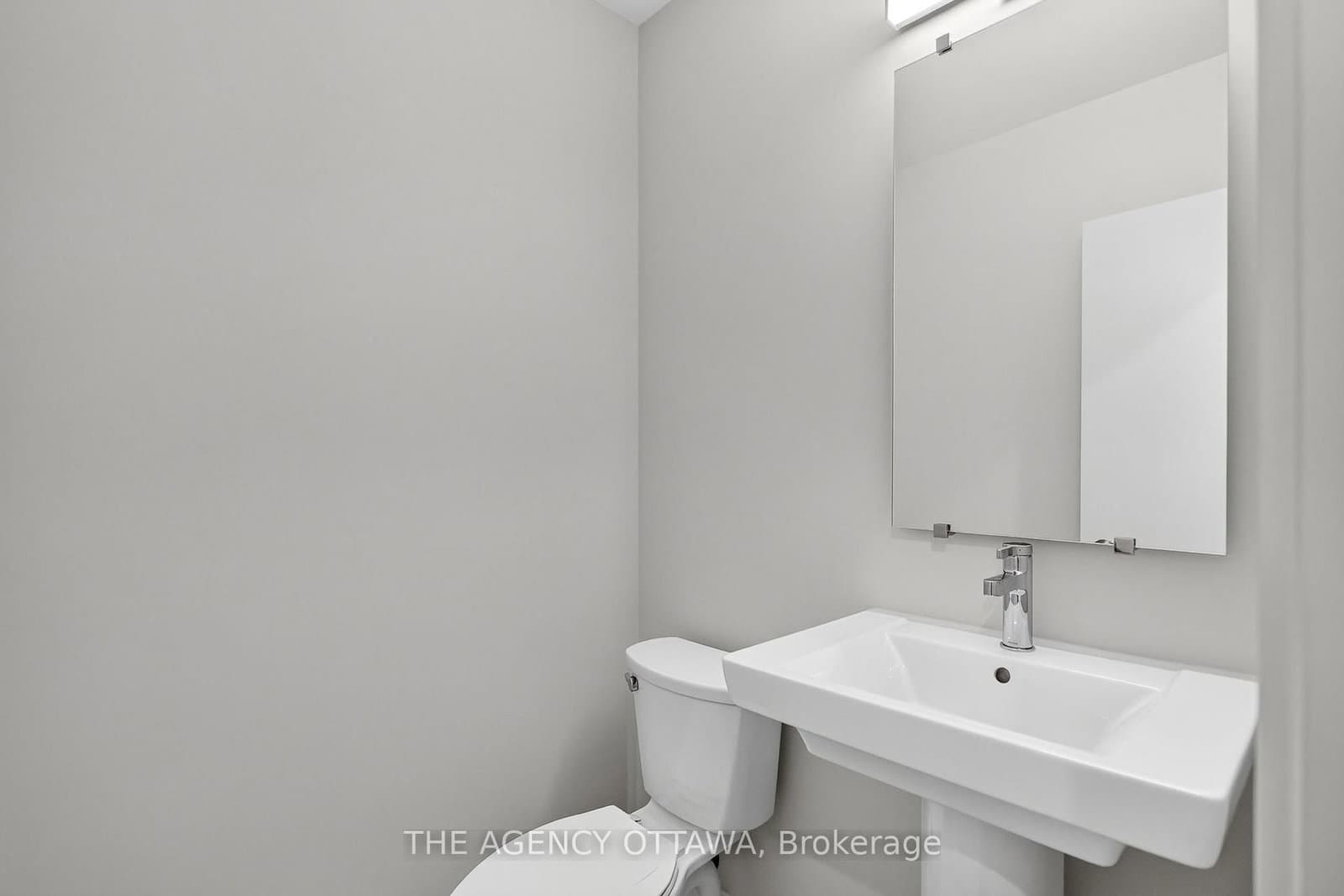 1005 Kitigan Grove, Ottawa, ON — photo 3